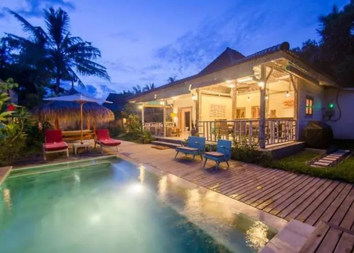 Scallywags Joglo Villa